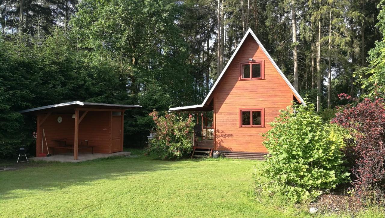 Chaty u rybníka Brodský Červený Kostelec Exteriér fotografie