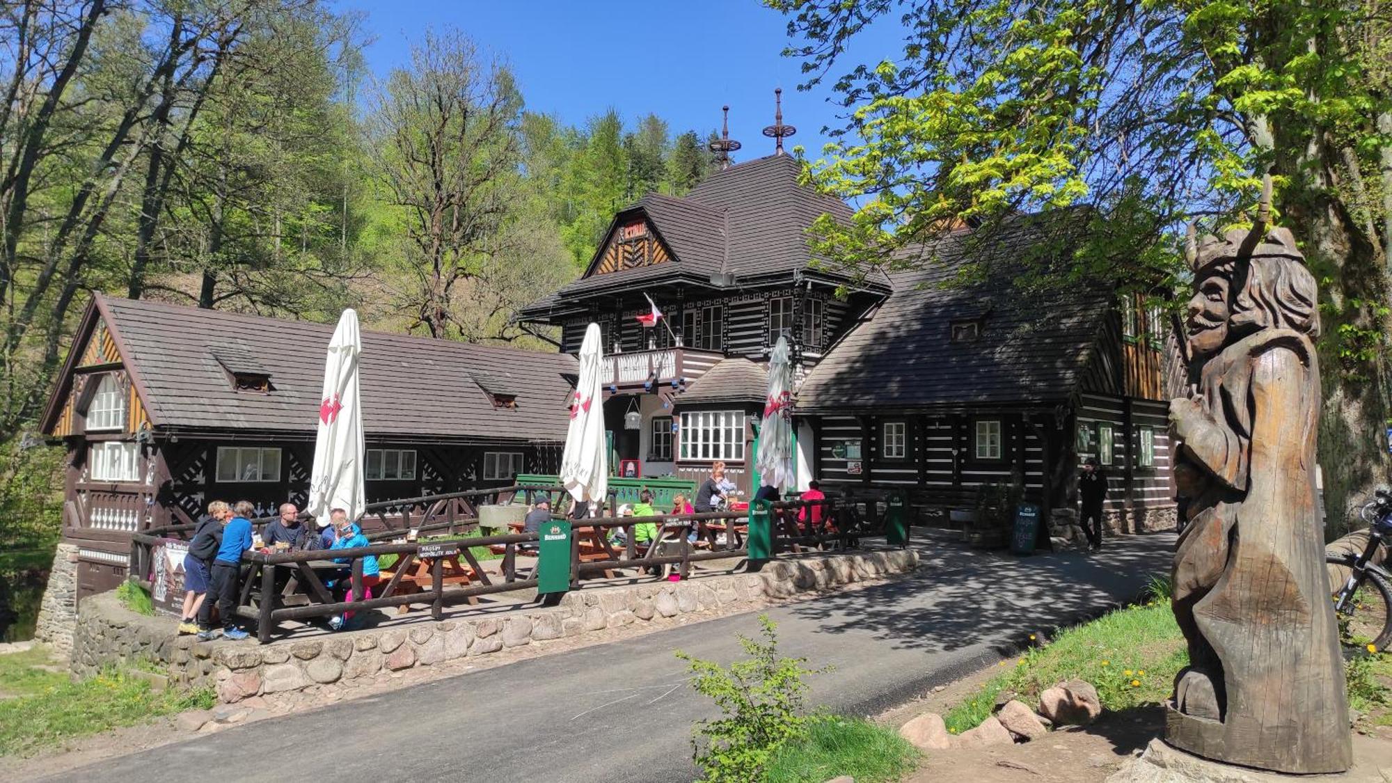 Chaty u rybníka Brodský Červený Kostelec Exteriér fotografie